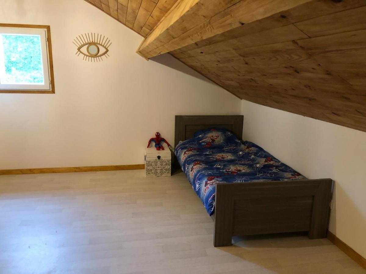 Gite Des Petites Fayes Sud La Douze Exteriör bild